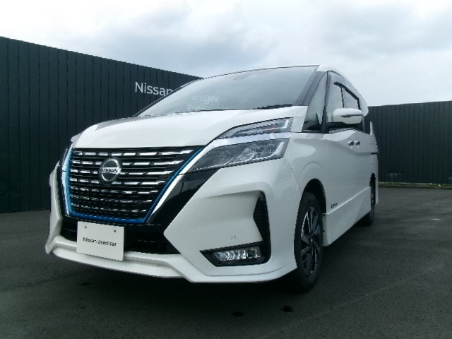 セレナ 1.2 e-POWER ハイウェイスター V 