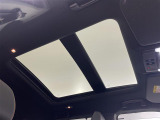 アウトランダー PHEV 2.4 P 4WD 本革シート