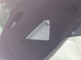 【i-ACTIVESENSE】走行中に前方の車両等を認識し、衝突しそうな時は警報とブレーキで衝突回避と被害軽減をアシスト。より安全にドライブをお楽しみいただけます。