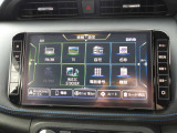 純正メモリーナビ(MM320D-L)付きです。CD/DVD再生、、FM/AM、フルセグTV、SDカード、Bluetooth接続にも対応しておりますので、お出かけがさらに楽しくなりますよ♪