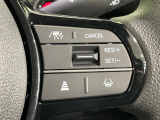 【アダプティブクルーズコントロール】高速道路での長距離走行が楽に!!自動で速度を保つクルーズコントロールが、衝突軽減システムと連携し、前方の車両を感知して車間を保つように速度調節してくれます!!