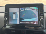 アラウンドビューモニターです!上空から貴方のお車をモニタニングしている様に車両の周りの安全確認が出来ます!