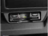 ETC2.0が装着されております!高速道路利自動精算と、渋滞情報を取得し、ナビゲーションと連動!! 状況をお知らせしたり、迂回路の提案等も行います!