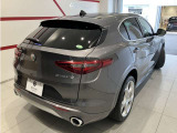 ステルヴィオ 2.2 ターボ ディーゼル Q4 エディツィオーネ ルッソ 4WD 