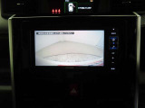 バックモニターを装備しています。車庫入れ時等に車両後方が確認出来るのでとても便利です。