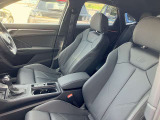 ◆革&合皮コンビシート/前席パーワーシート&シートヒーター/全車オゾン消臭&脱臭&除菌施工済み/車内快適ドライブをお約束します◆