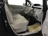 シートはフィット性も良く、楽な運転姿勢を保てます。