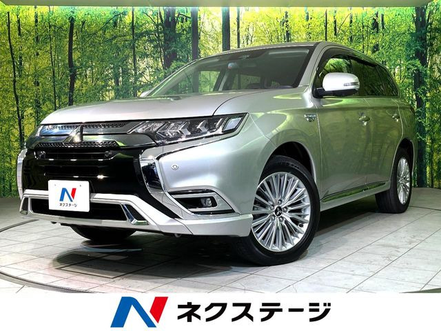 アウトランダーPHEV 2.4 G プラスパッケージ 4WD 