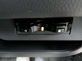 ETCなら高速道路をスイスイと通過!!クルマは料金所をノンストップで通過することができます!