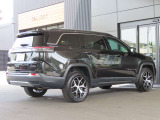 Fiat Chrysler Automobiles 正規ディーラー「Jeep西東京」 東伏見駅より徒歩で7分 青梅街道沿いに面しております。株式会社光岡自動車が運営する認証工場併設でご満足いただけるサービスをお届けします。