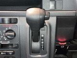 シフト操作もしやすく快適な運転を楽しんでいただけます♪