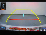 狭い駐車場や立体駐車場などもリアルに映るバックガイドモニター付でラクラク駐車♪