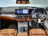 ☆センターパネルを運転席側に僅かに傾けたBMW独特のインパネ☆【駆け抜ける歓び】はここからもスタートしております☆