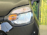 【LEDヘッドライト】悪天候や夜間走行時も良好な視界を確保し安心して運転できる高輝度LEDヘッドライトを装備!点灯速度が早く、消費電力も抑えられています。