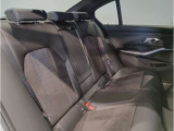 【エアバック】BMWのエアバックやその他の安全装備は、互いに補完しあう事で徹底した安全性を貫きます。万一の事故の際にそれぞれ最適な保護を提供してくれます!