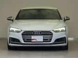 日本全国、ご自宅前までご納車いたします!ご納車後は最寄りのAudi正規ディーラーにて、期間中保証やメンテナンスをお受けいただけます!