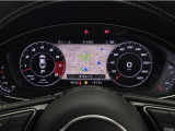 quattroフルタイム4WDと8速ティプトロニックのトランスミッションが組み合わされる。