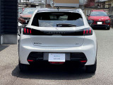 ご連絡は電話096-324-8855、メールはpeugeot@adelcars.co.jp