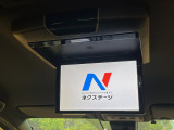 【フリップダウンモニター】大画面モニターで後席でもエンタメをお楽しみいただけます。小さなお子様にも大人気の装備です♪