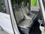 もちろん車内はキレイです♪よりクリーンな状態をキープしたいお客様には『ナノゾーンコート』がおすすめ!新型コロナウイルス対策や、除菌・消臭に効果を発揮し多くの方にご好評いただいております。