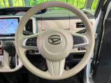 インテリアに合わせたデザインのステアリングは、運転される方のことも考え、運転しやすい形状、大きさです。是非一度、実際に触ってお確かめください。