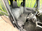 運転席シート廻りは使用感も少なく、良好な状態となっています。丁寧に使われていたことがよくわかりますね。