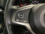 ステアリング左手側はオーディオ関連の操作スイッチです。視線を逸らすことなく運転に集中できます