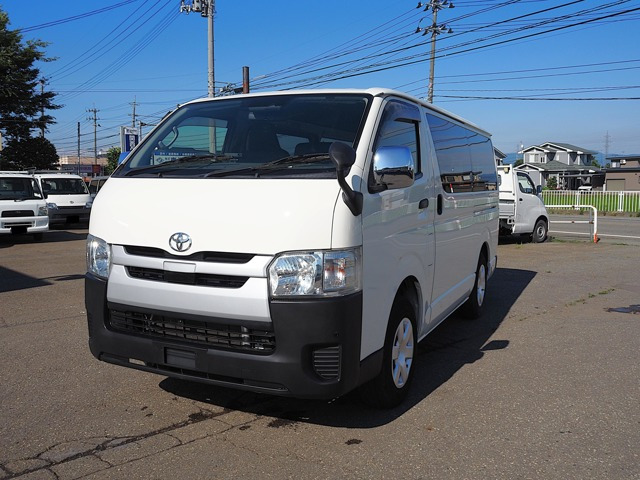 ハイエースバン 2.8 DX ロング ディーゼル 4WD 