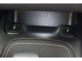 【シートヒーター】運転席、助手席ともにシートヒーター装備です。寒い朝、車内が暖まるのを待たずに快適に出発できます♪気持ちよく1日が始まります。