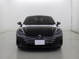 ドイツ車はフロントマスクに特徴がございます。一目でARTEON SHOOTING BRAKEと分かるデザインです。在庫状況もお気軽にお問い合わせください。