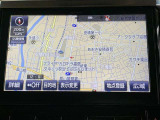 純正ナビを装備。タッチパネル式で使いやすく、お出かけもラクラクです。NSZT-ZA4T