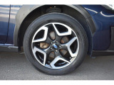 純正18インチアルミホイール付タイヤサイズは225/55R18*新品タイヤ4本無料交換♪(当社指定)