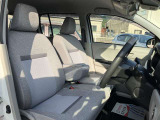 見通しのよいすっきりとした視界で、誰でも運転しやすいです。運転のしやすさは疲れにくさにも繋がりますよ♪