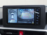 バックガイドモニターで、後方を確認しながら安心して駐車することができます。運転初心者も熟練者も必須の機能ですよ!