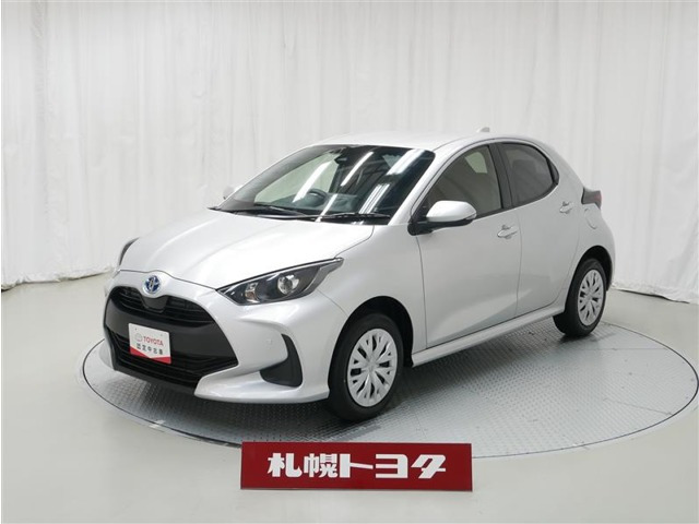 ヤリス1.5 ハイブリッド X E-Four 4WD