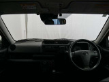 見通しのよいすっきりとした視界で、誰でも運転しやすいです。運転のしやすさは疲れにくさにも繋がりますよ♪