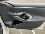 各種スイッチです