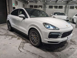 認定中古車ショールームもございます!広いスペースで、さらにごゆっくりとご覧いただけるようになりました。