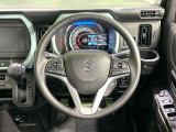 【ステアリングスイッチ】運転中、前方から目線をそらすことなく、オーディオ等の操作が可能な便利機能!安心&快適なドライブを演出してくれます♪
