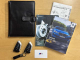 ■禁煙車 ■ワンオーナー ■新車時保証書 ■取扱説明書 ■ドラレコ取説 ■スペアキー ■デジタルキー ■ディーラー点検記録簿(R03、04、06)