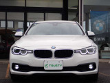 BMW在庫保有台数常時100台以上!ご来店の際はBMW本店(厚木市下荻野140-1)にご来店ください!弊社自慢の全天候型ショールーム!BMW在庫保有台数常時100台以上ございます!