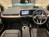 ☆センターパネルを運転席側に僅かに傾けたBMW独特のインパネ☆【駆け抜ける歓び】はここからもスタートしております☆