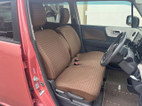 運転席シート廻りは使用感も少なく、良好な状態となっています。丁寧に使われていたことがよくわかりますね。