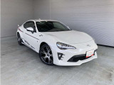全車1年間の走行距離無制限のロングラン保証付きです。また、さらに安心をお求めの方には1年〜2年の保証延長ができる「ロングランα保証」(有償)もお選びいただけます。