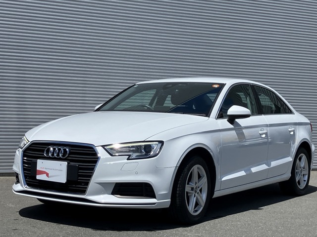 A3セダン30 TFSI