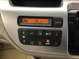 オートエアコンでオールシーズン快適に過ごせます。
