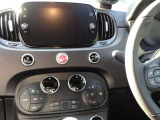 USB入力対応メディアプレイヤー機能、Bluetooth、ハンズフリー通話、AppleCarPlay、AndroidAutoに対応。