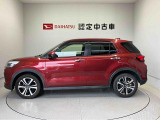 側面からの写真です。ご希望のお車が見当たらない場合は、弊社スタッフがしっかりとお客様のご要望に合ったお車をお探し致します。