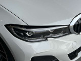 また、BMW正規認定中古車は、エマージェンシーサービスが自動付帯。24時間365日、皆様のカーライフをサポート致します。確かな安心のうえで、「駆けぬける歓び」をご堪能ください。