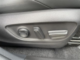 気になる車はすぐにお問い合わせください!画面右側の0066から始まる無料ダイヤルからお問い合わせ下さい!専門スタッフがお車のご質問にお答えいたします!